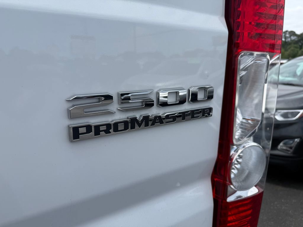 Used 2025 RAM ProMaster 2500 w/ Convenience Group FWD image 13