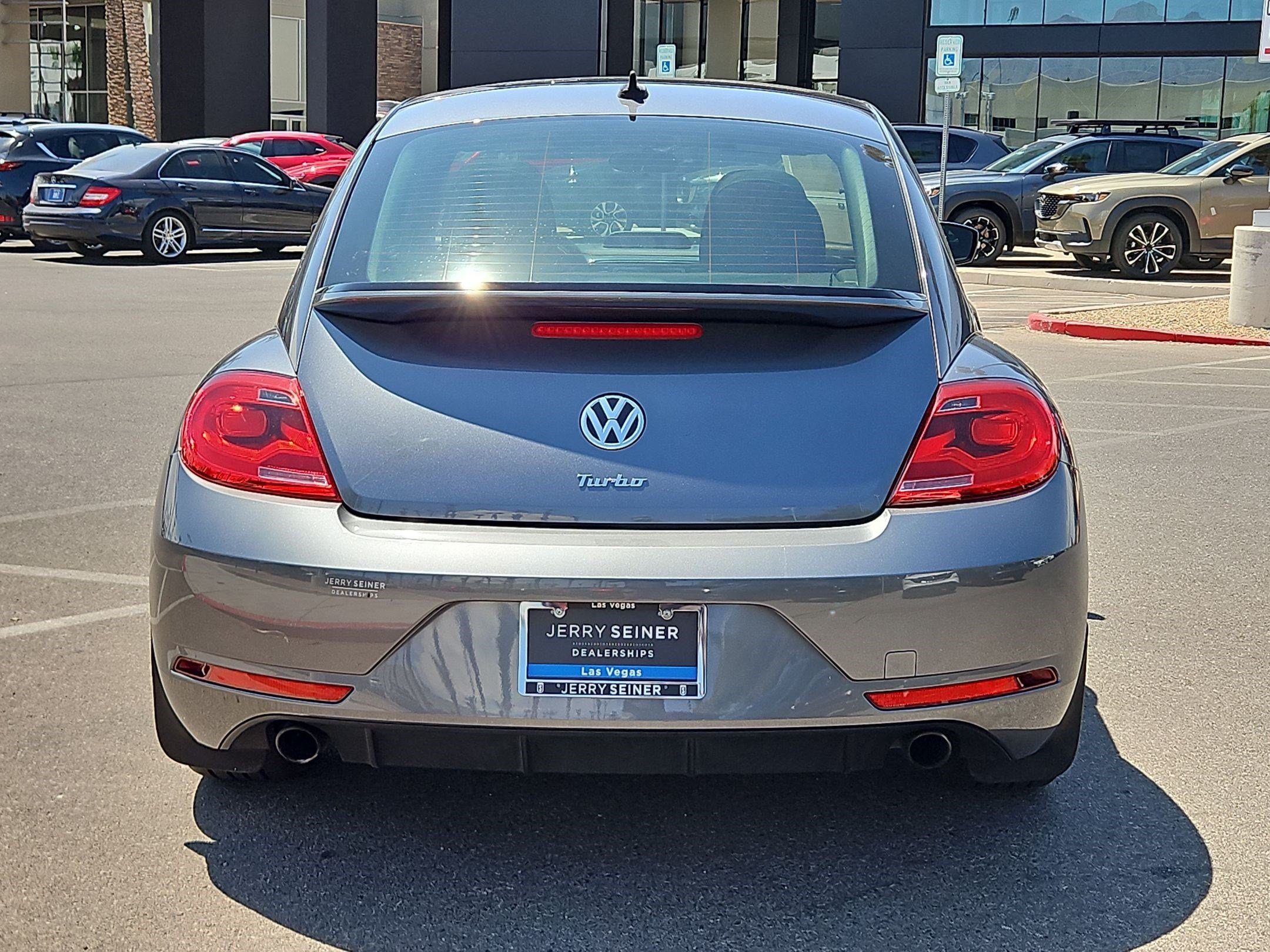 Used 2014 Volkswagen Beetle R-Line FWD image 4