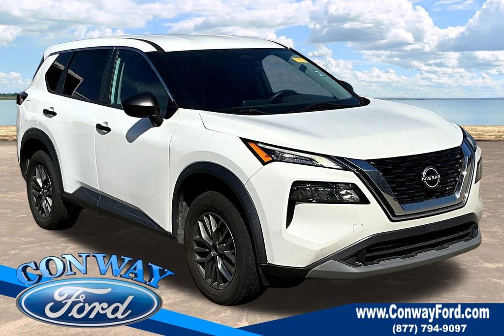 Used 2022 Nissan Rogue S FWD image 1