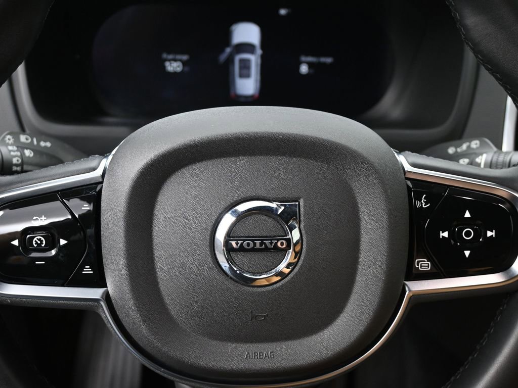 Used 2025 Volvo XC90 T8 Ultra w/ Protection Package Premier image 10