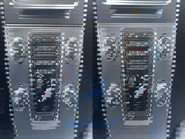 Used 2016 Volvo V60 T5 Premier image 13