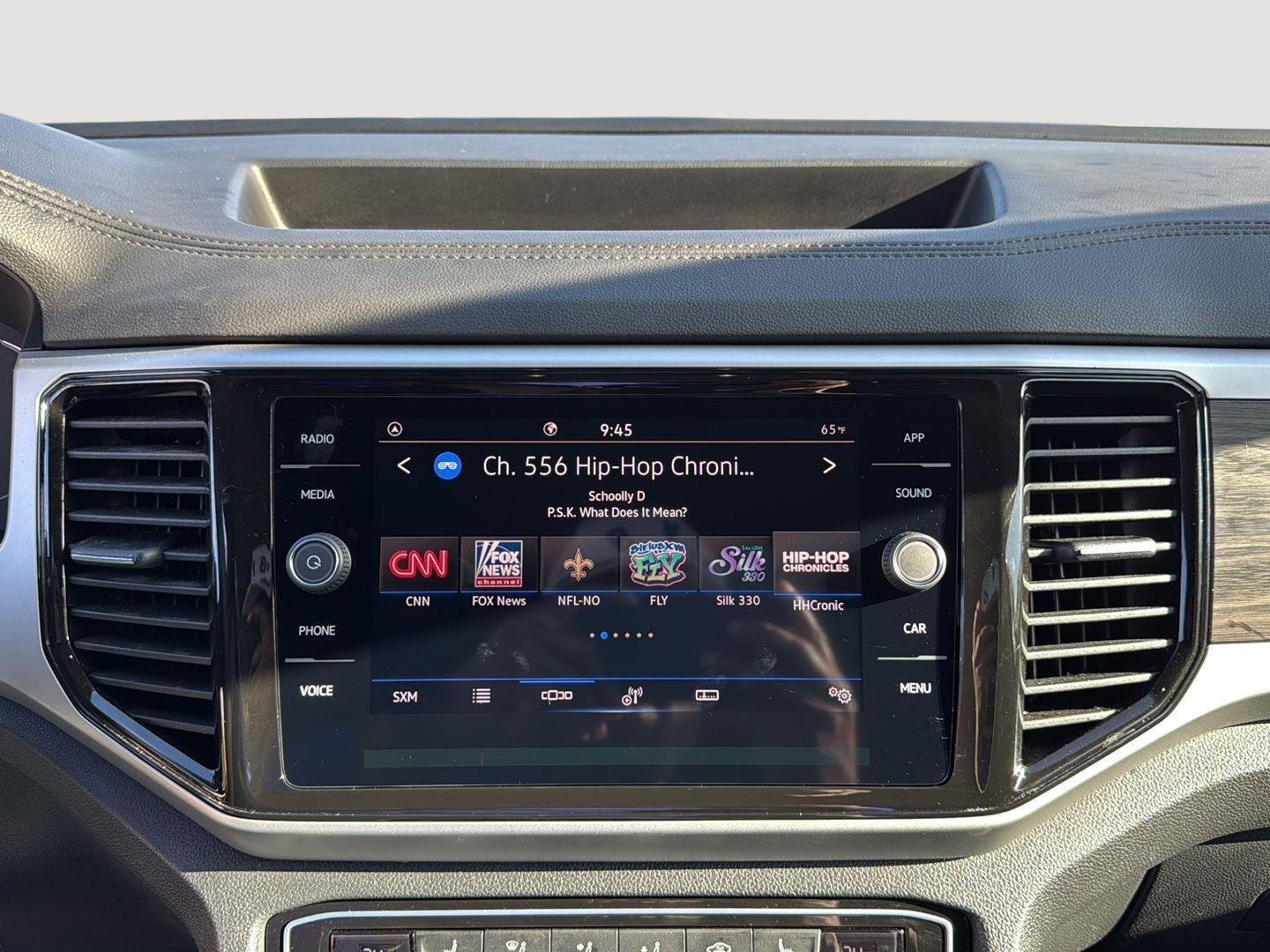 Used 2023 Volkswagen Atlas SE image 16