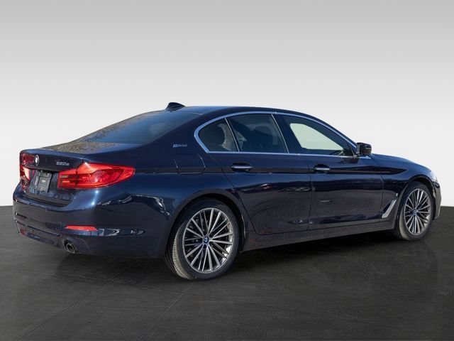 Used 2018 BMW 530e xDrive AWD/4WD image 7