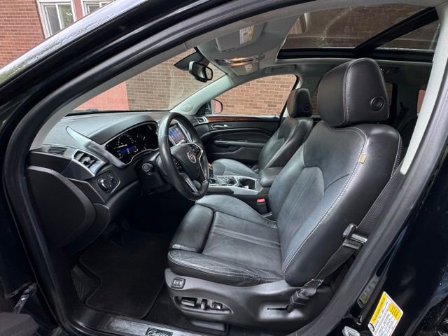Used 2016 Cadillac SRX Luxury w/ Driver Awareness Package AWD/4WD image 9