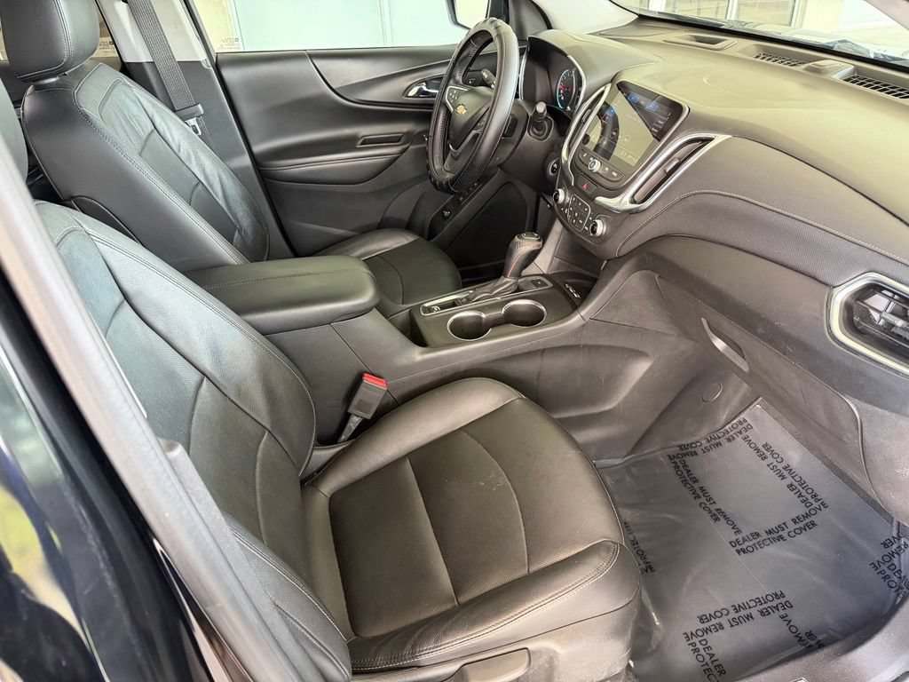 Used 2020 Chevrolet Equinox Premier w/ Premier Redline Edition FWD image 24
