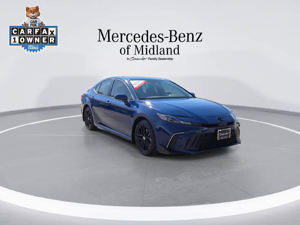 Used 2026 Toyota Camry SE w/ Convenience Package FWD image 2