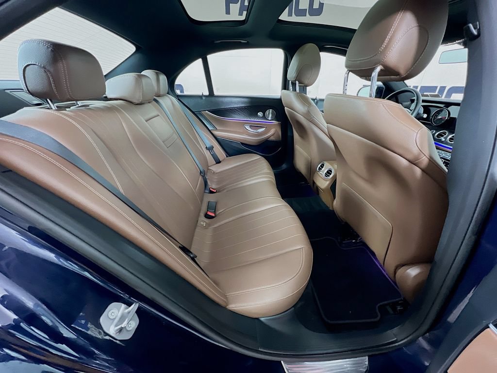 Used 2017 Mercedes-Benz E 300 4MATIC image 29
