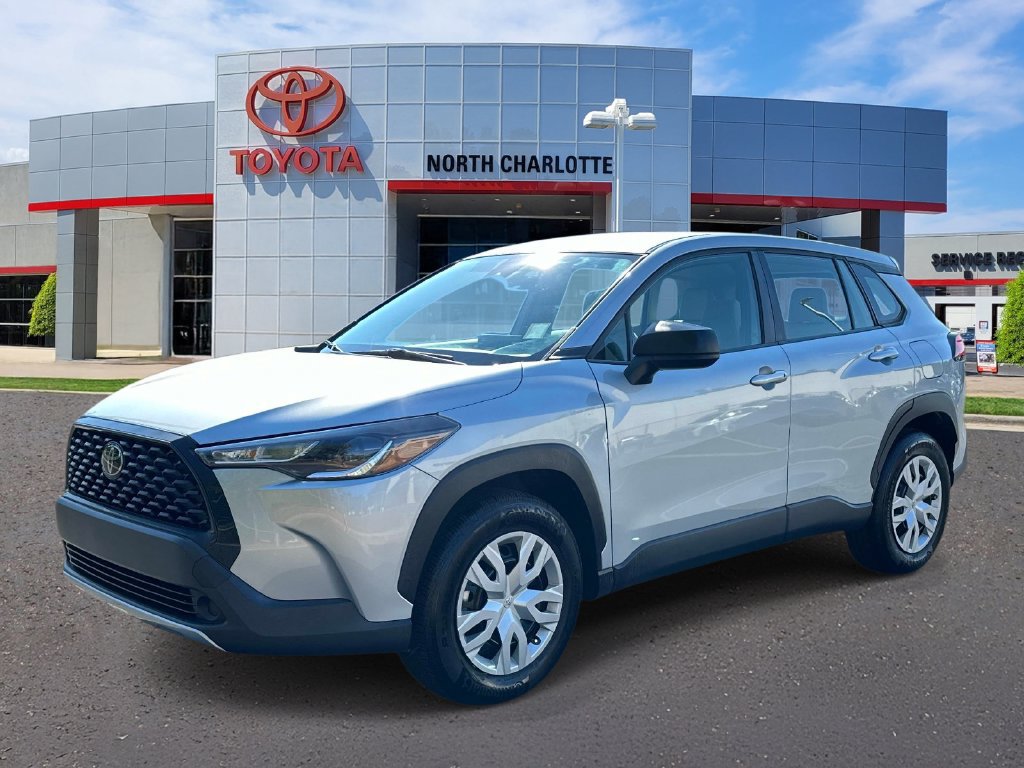 Used 2022 Toyota Corolla Cross L FWD image 5
