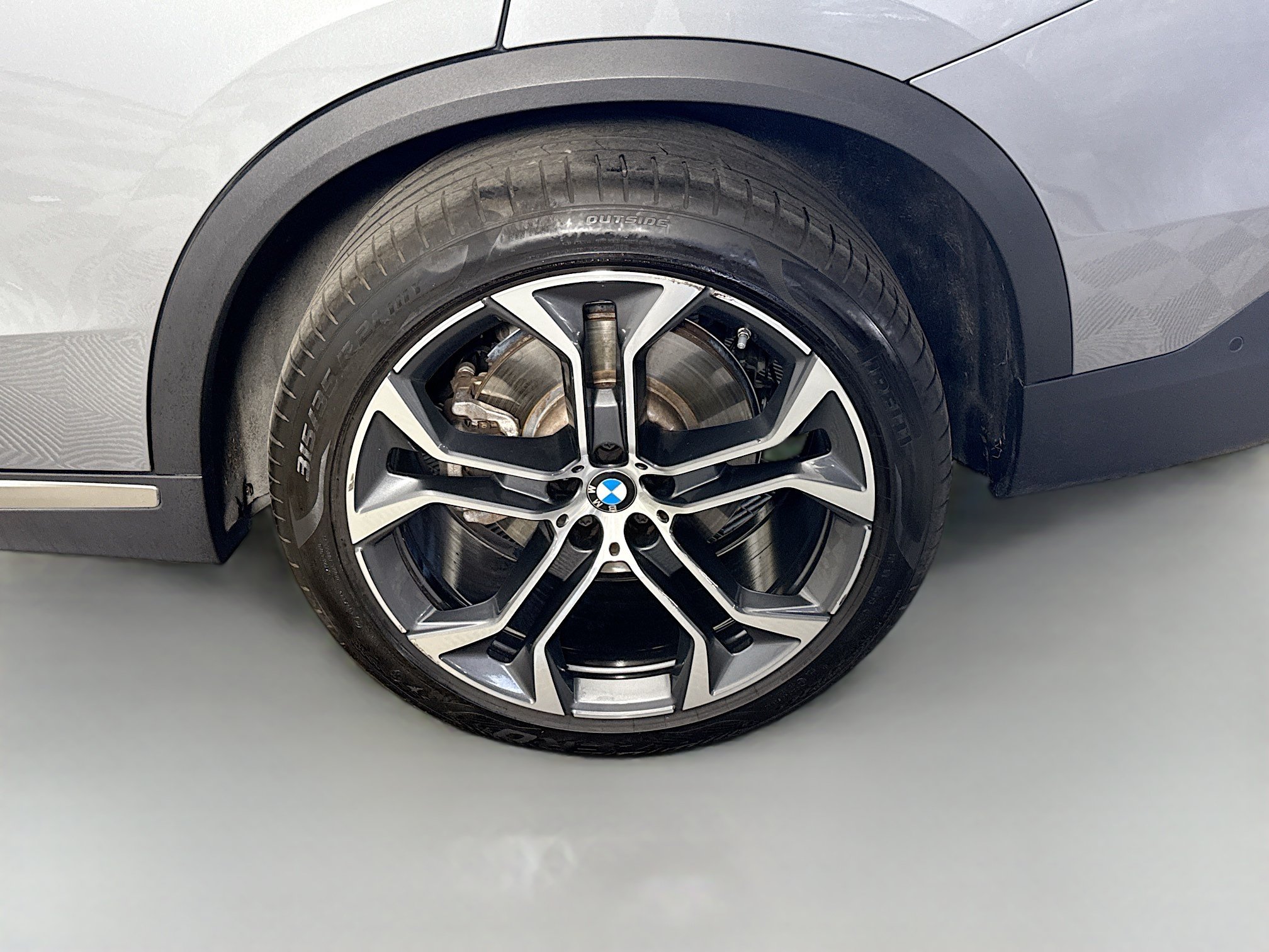 Used 2024 BMW X5 sDrive40i RWD image 37