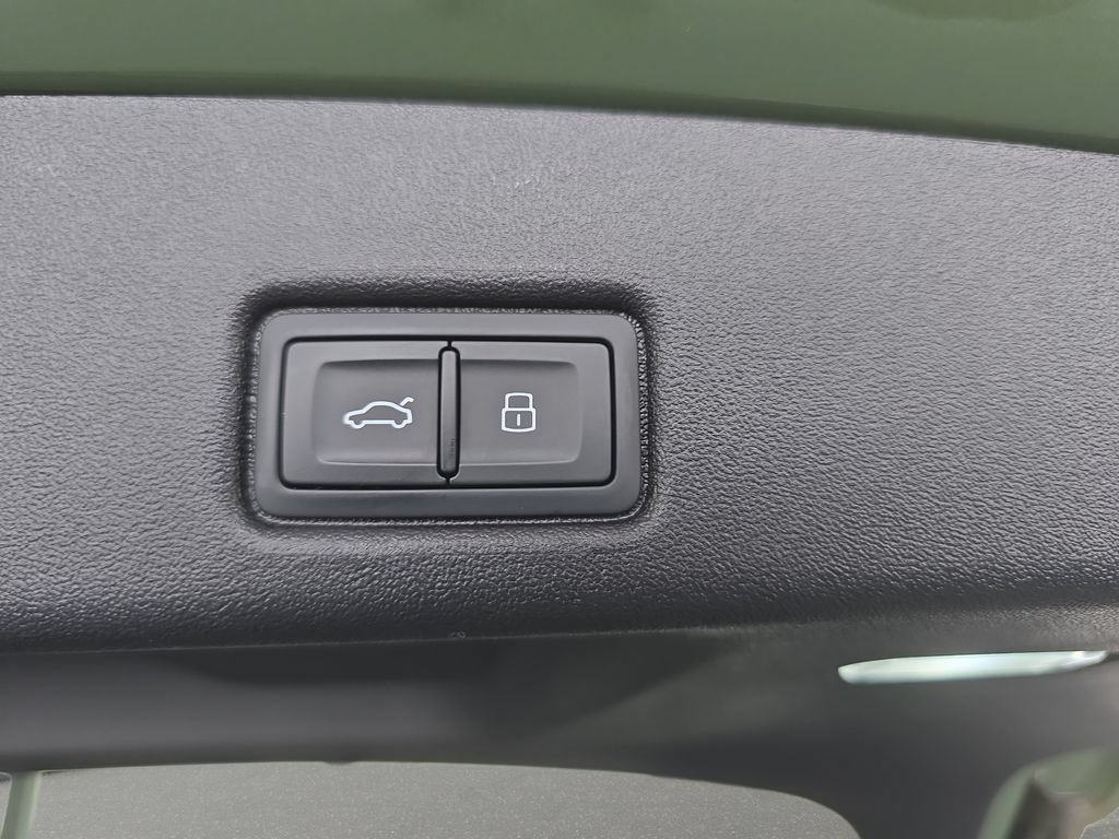 Certified 2025 Audi Q5 Premium w/ Premium Plus AWD/4WD image 24