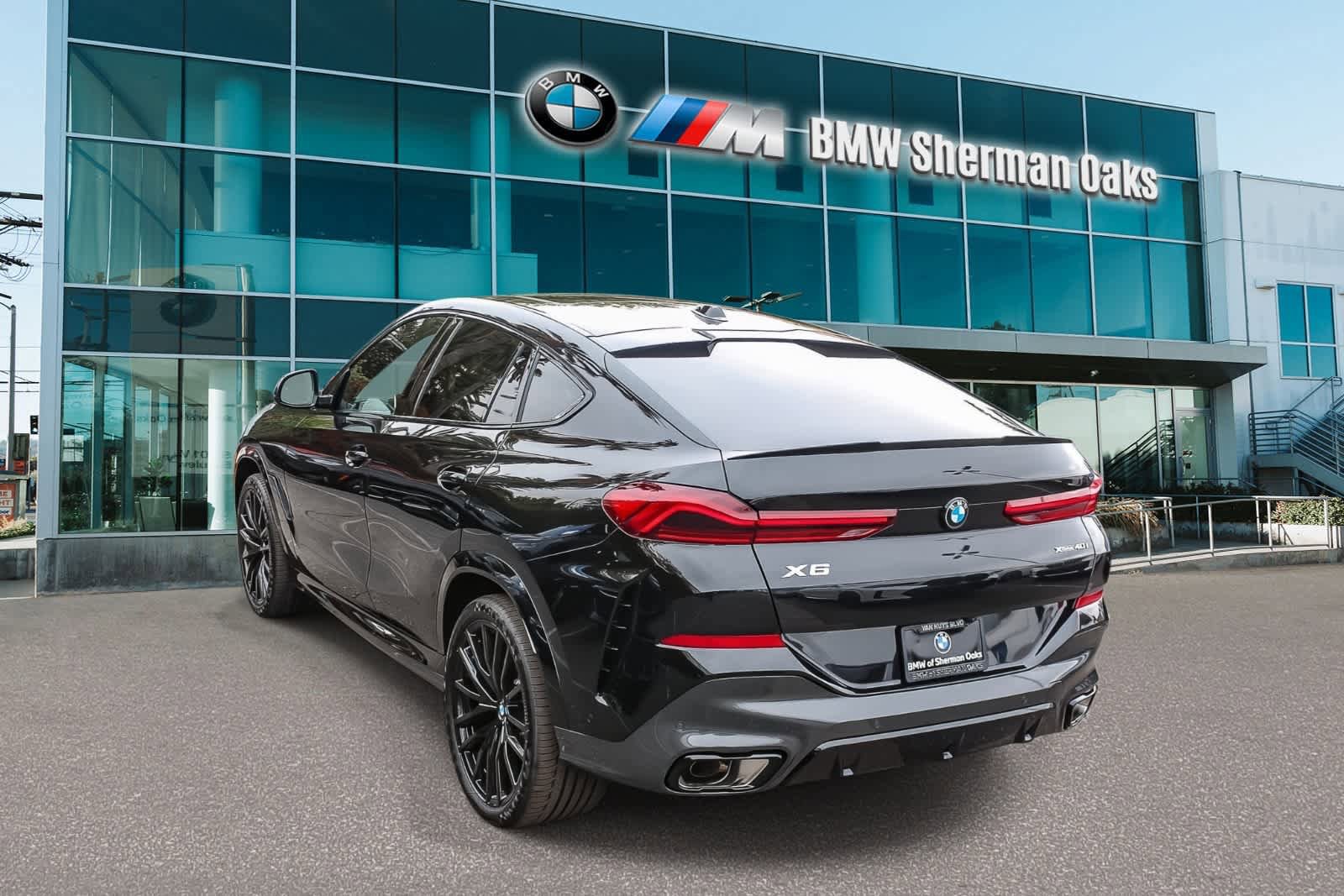 New 2027 BMW X6 xDrive40i w/ Executive Package AWD/4WD image 6