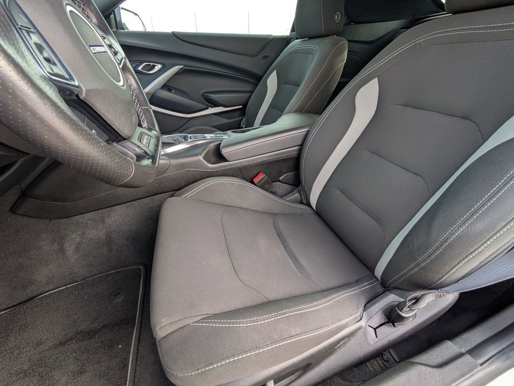 Used 2017 Chevrolet Camaro SS image 13