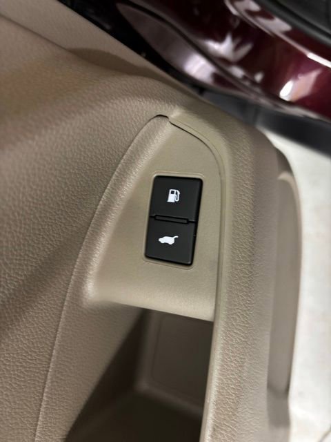 Used 2017 Honda Pilot Touring image 13