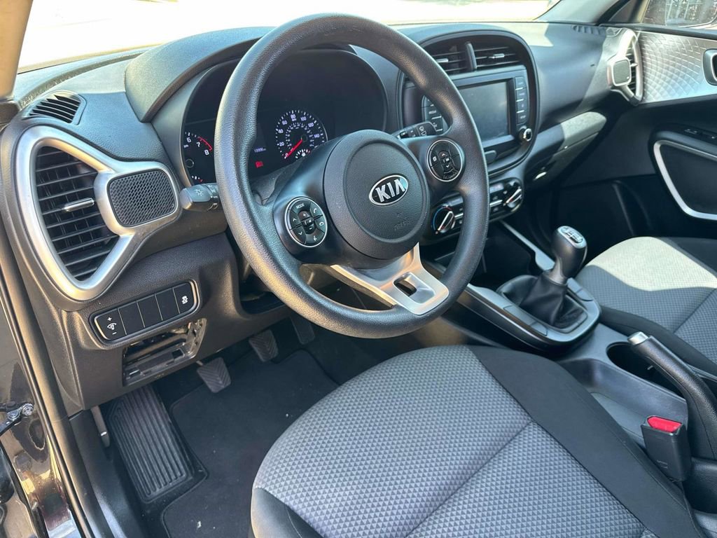 Used 2021 Kia Soul LX image 18