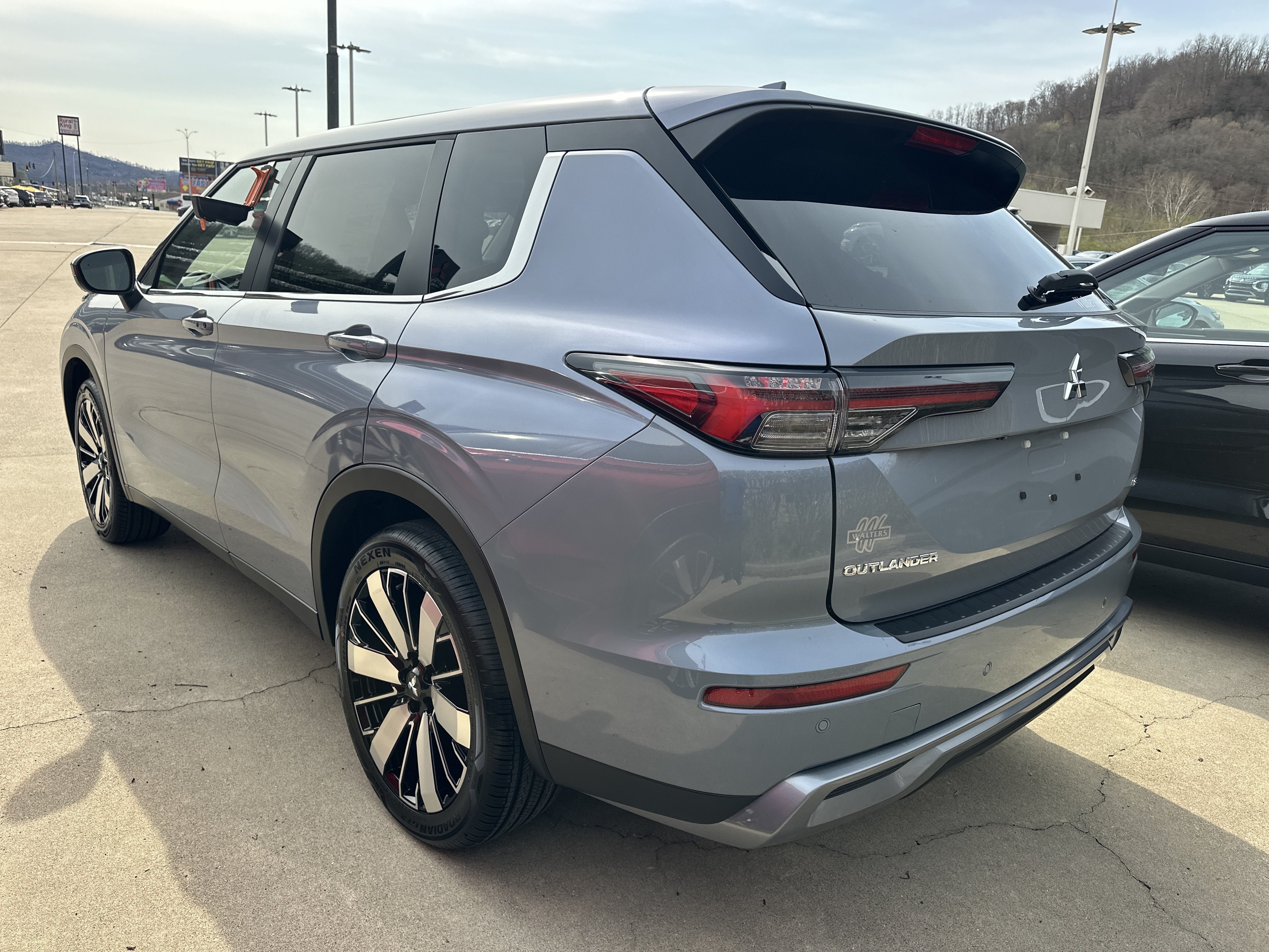 New 2026 Mitsubishi Outlander SE AWD/4WD image 5