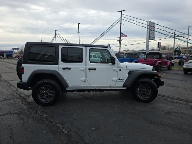 Used 2024 Jeep Wrangler Sport S image 7