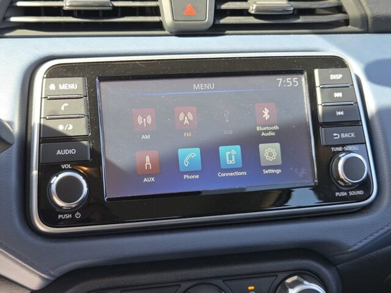 Used 2025 Nissan Versa SV FWD image 22