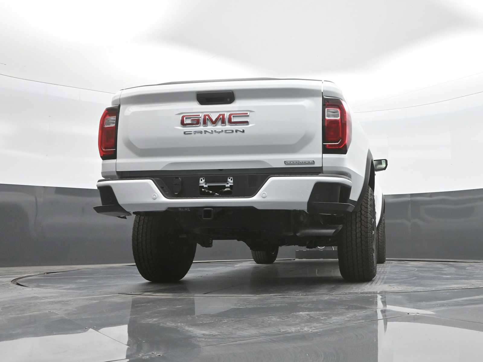 New 2026 GMC Canyon Elevation w/ Convenience Package RWD image 38