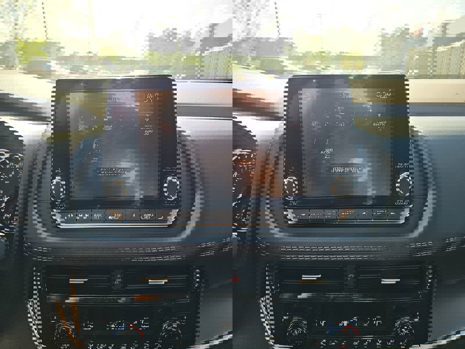 Used 2021 Nissan Rogue SV w/ Premium Package image 22