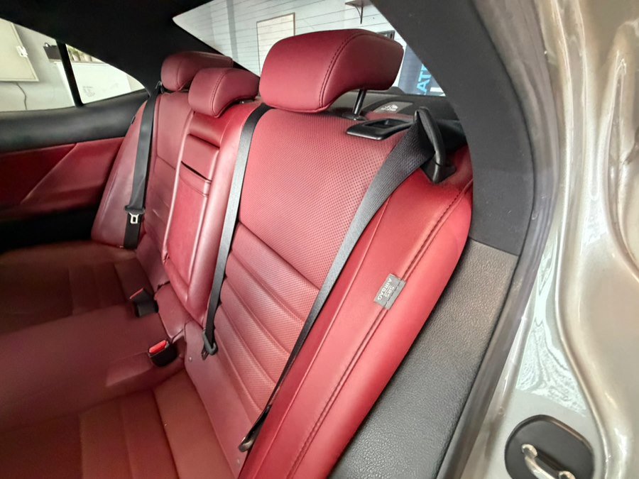 Used 2018 Lexus IS 300 F Sport w/ F Sport Package RWD image 35