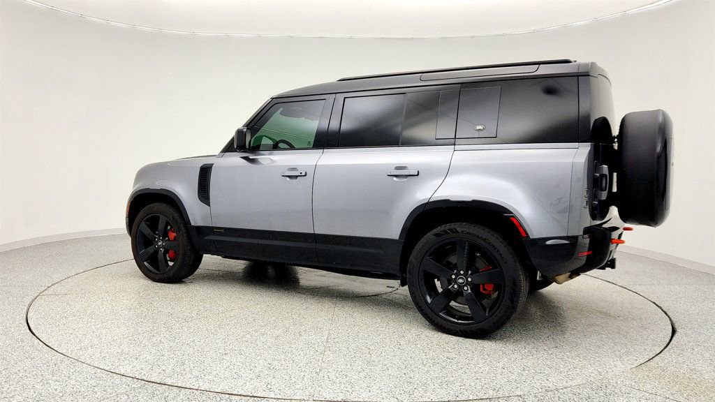 Used 2023 Land Rover Defender 110 X image 7