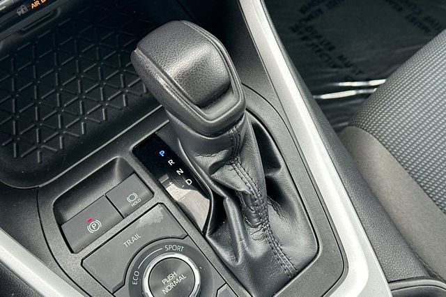 Certified 2023 Toyota RAV4 LE AWD/4WD image 26