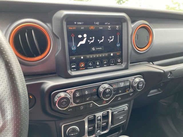 Used 2022 Jeep Gladiator Mojave w/ Cold Weather Group AWD/4WD image 14