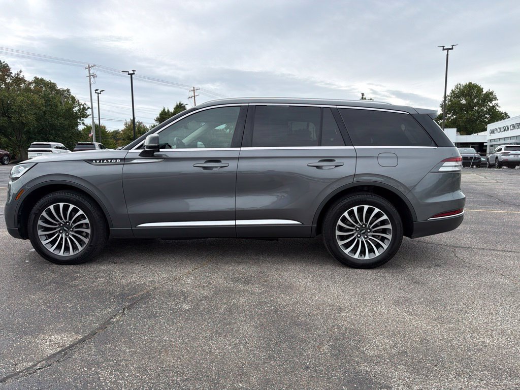 Used 2023 Lincoln Aviator Reserve w/ Elements Package Plus AWD/4WD image 10
