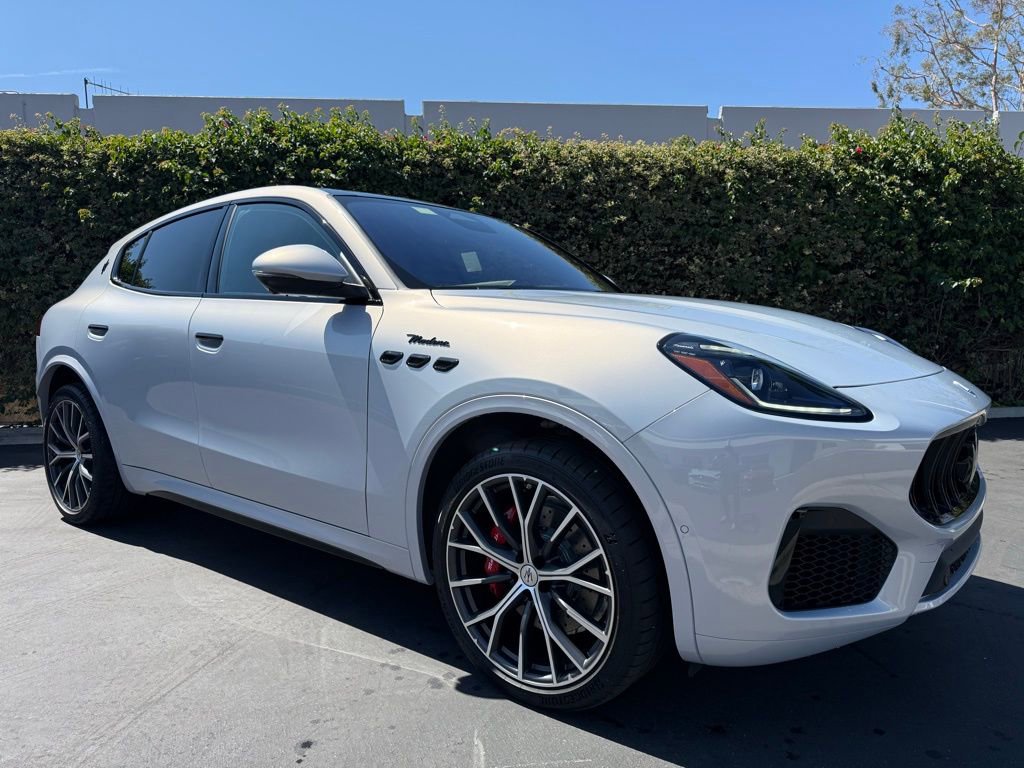 New 2026 Maserati Grecale Modena image 1