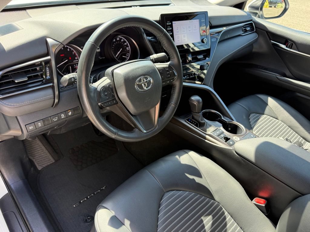 Used 2024 Toyota Camry SE w/ Cold Weather Package AWD/4WD image 11