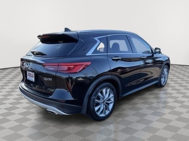 Used 2019 INFINITI QX50 Essential w/ Premium Audio Package image 6