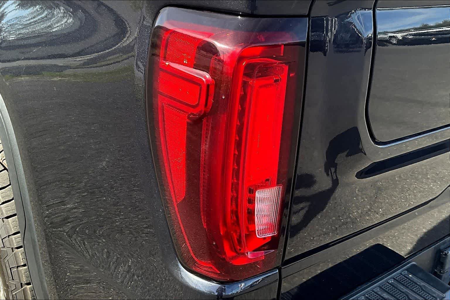 Used 2023 GMC Sierra 1500 AT4 AWD/4WD image 32