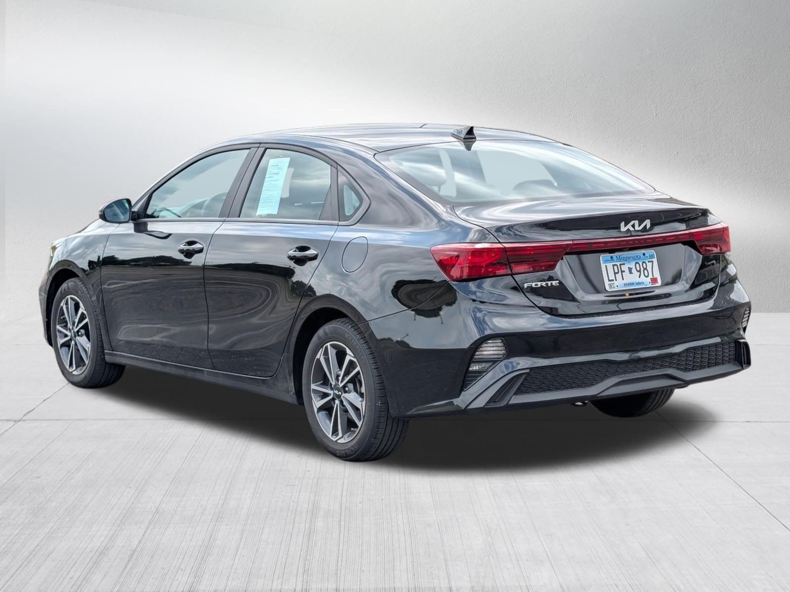 Certified 2024 Kia Forte LXS w/ LXS Technology Package FWD image 5