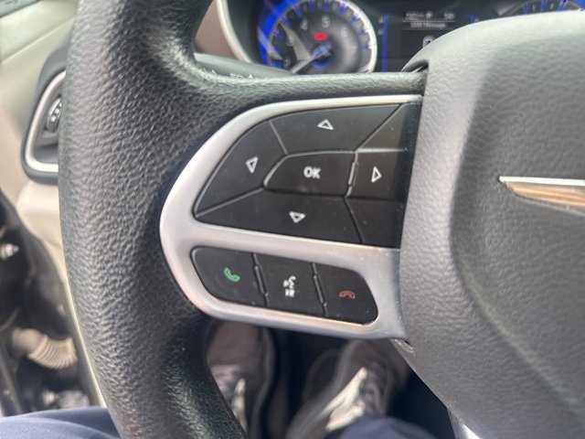 Used 2021 Chrysler Voyager Lxi image 19