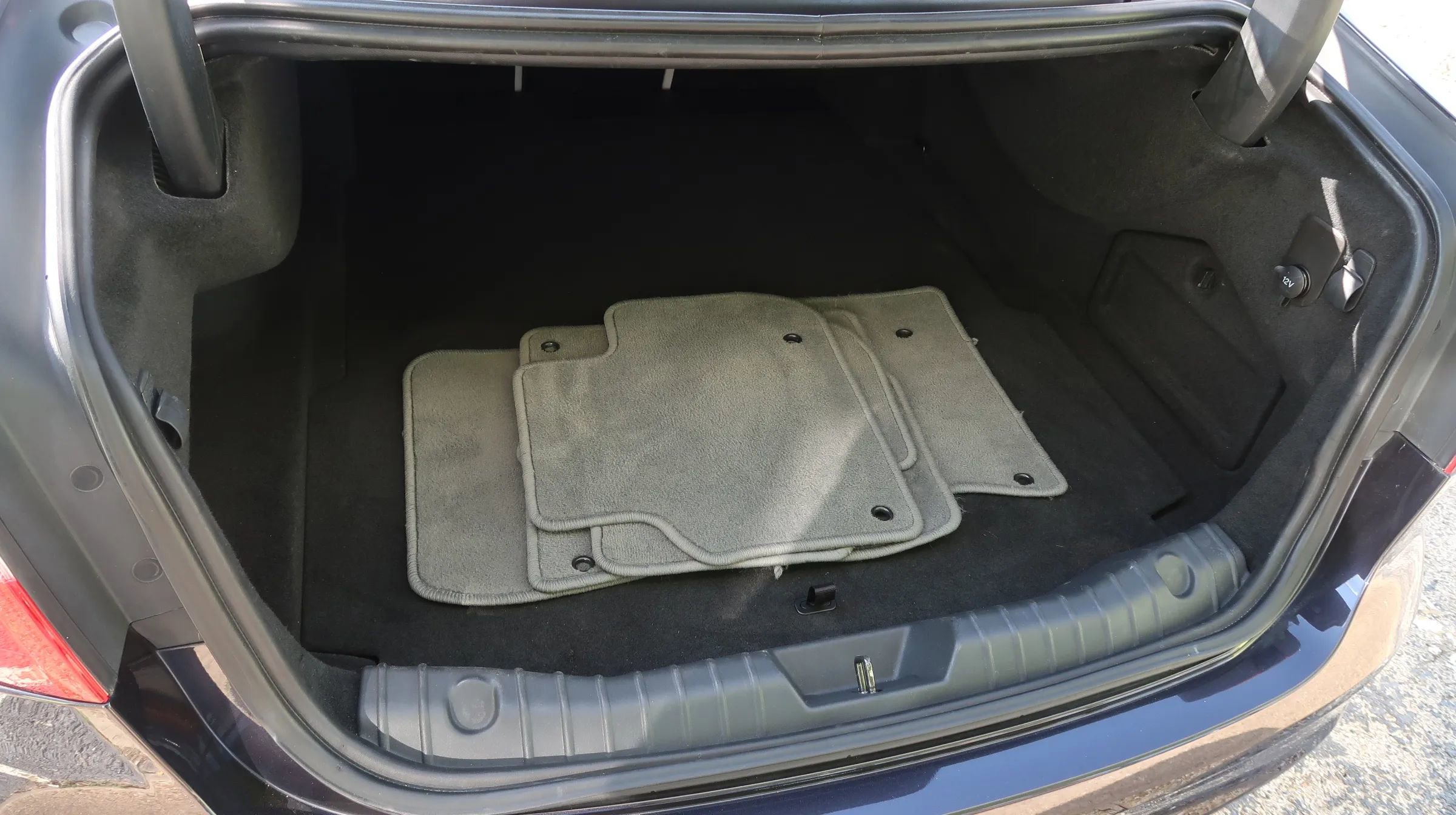 Used 2017 Jaguar XF Prestige image 16