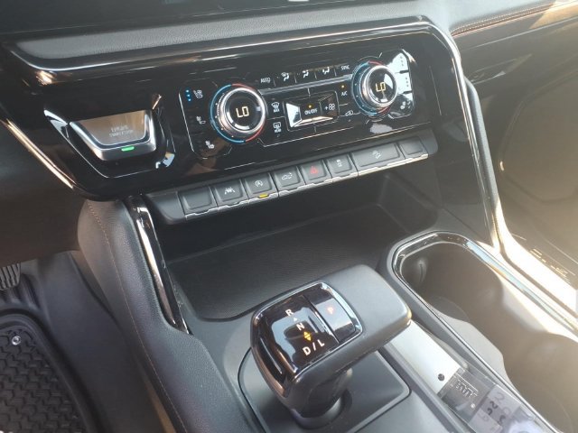 Used 2022 GMC Sierra 1500 AT4 w/ AT4 Preferred Package AWD/4WD image 20