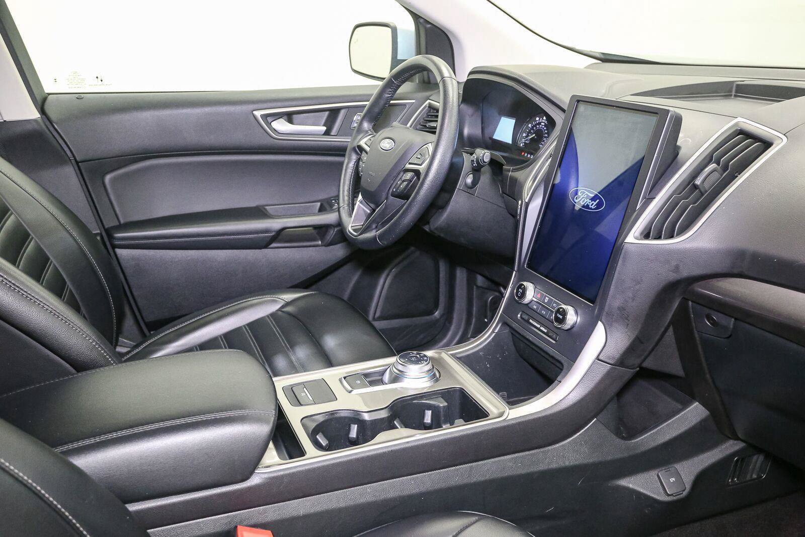 Used 2024 Ford Edge SEL AWD/4WD image 19