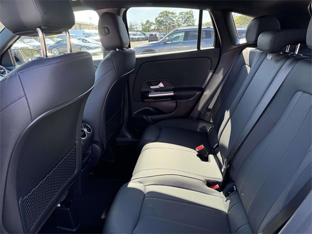 Certified 2025 Mercedes-Benz GLA 250 4MATIC image 32
