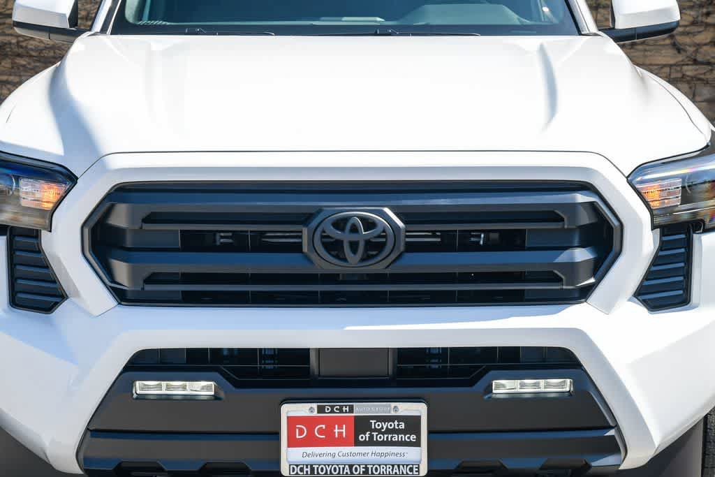 New 2026 Toyota Tacoma SR5 AWD/4WD image 4