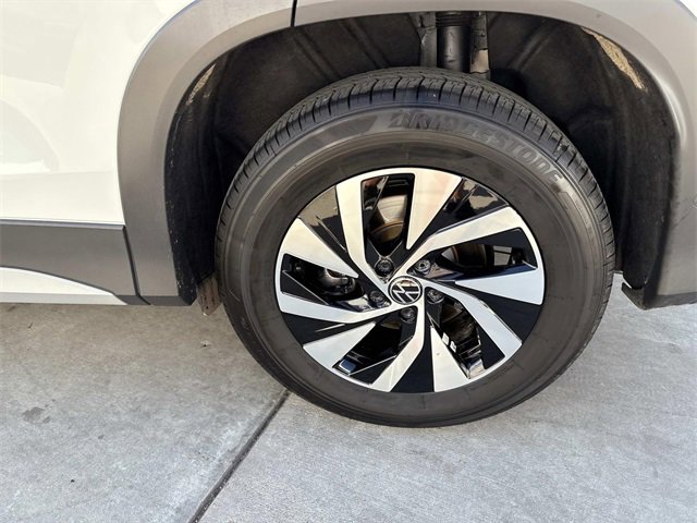 Used 2025 Volkswagen Tiguan S image 6