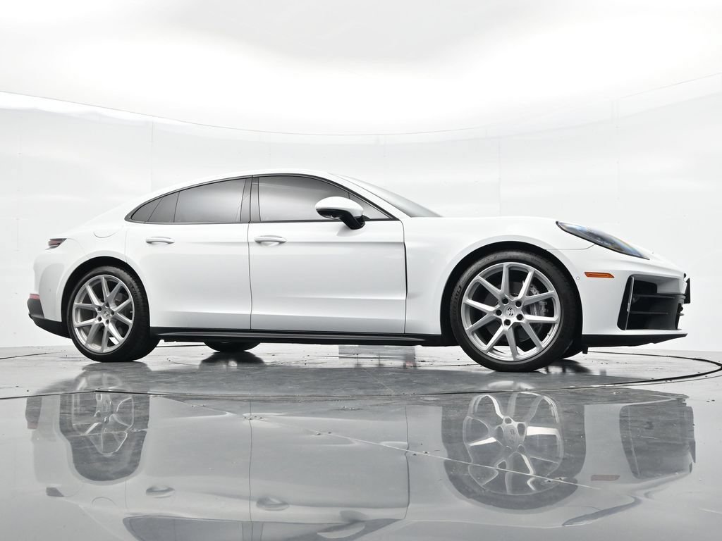 Certified 2024 Porsche Panamera 4 AWD/4WD image 25