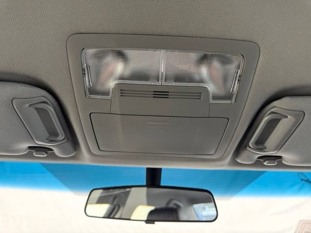 Used 2013 Toyota Camry SE FWD image 36