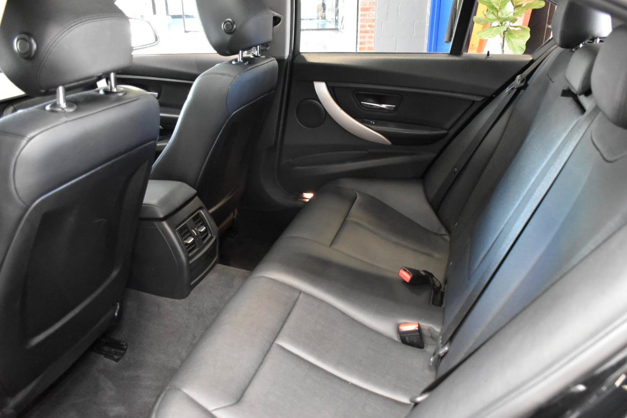 Used 2016 BMW 320i xDrive Sedan AWD/4WD image 31