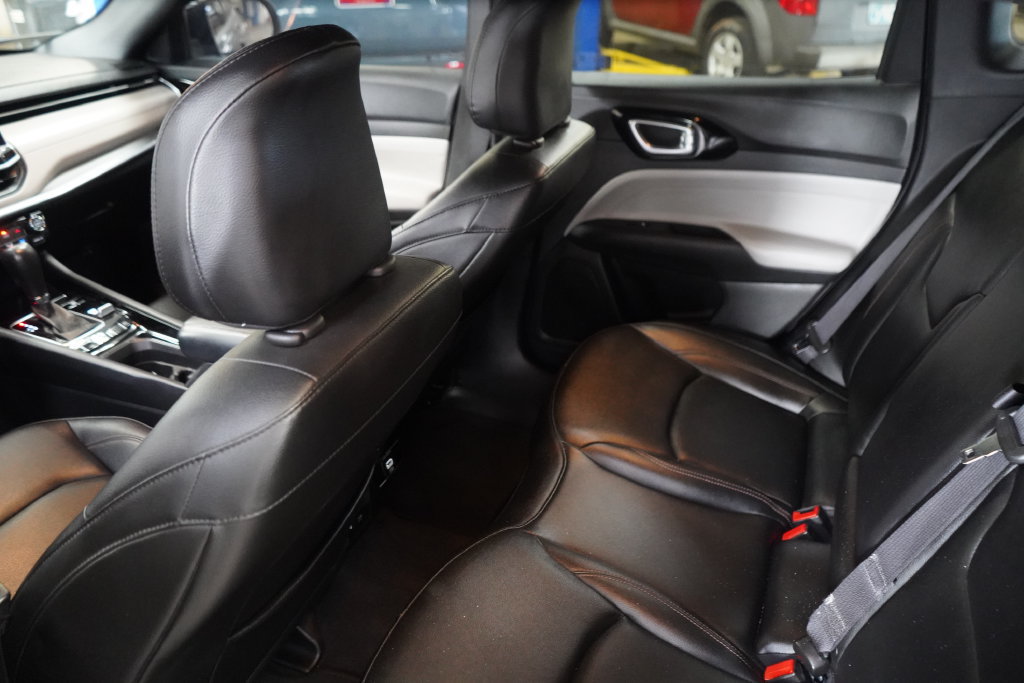 Used 2024 Jeep Compass Limited AWD/4WD image 29