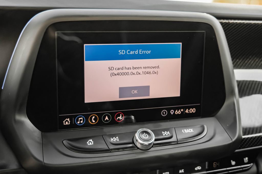 Used 2020 Chevrolet Camaro ZL1 image 31