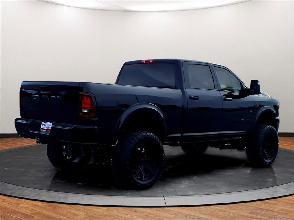 New 2025 RAM 3500 Big Horn AWD/4WD image 14