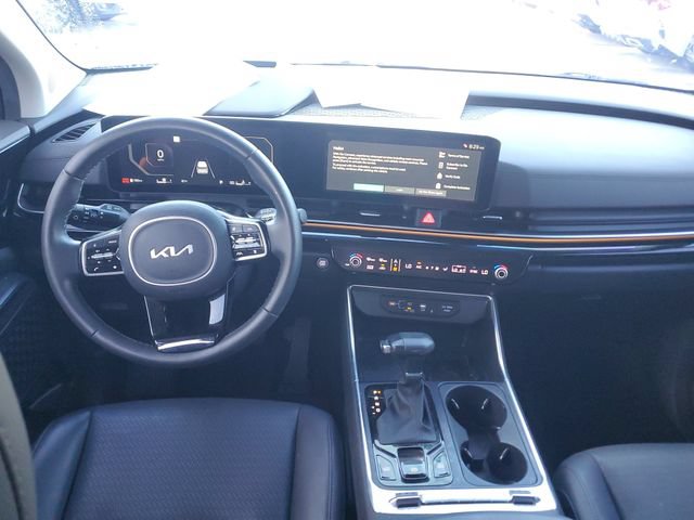 Certified 2025 Kia Carnival SX Prestige FWD image 13