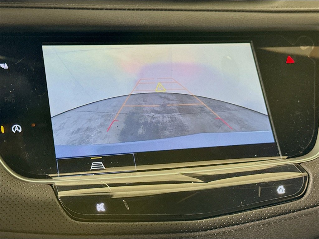 New 2026 Cadillac XT5 Luxury w/ LPO, ONYX Package image 9