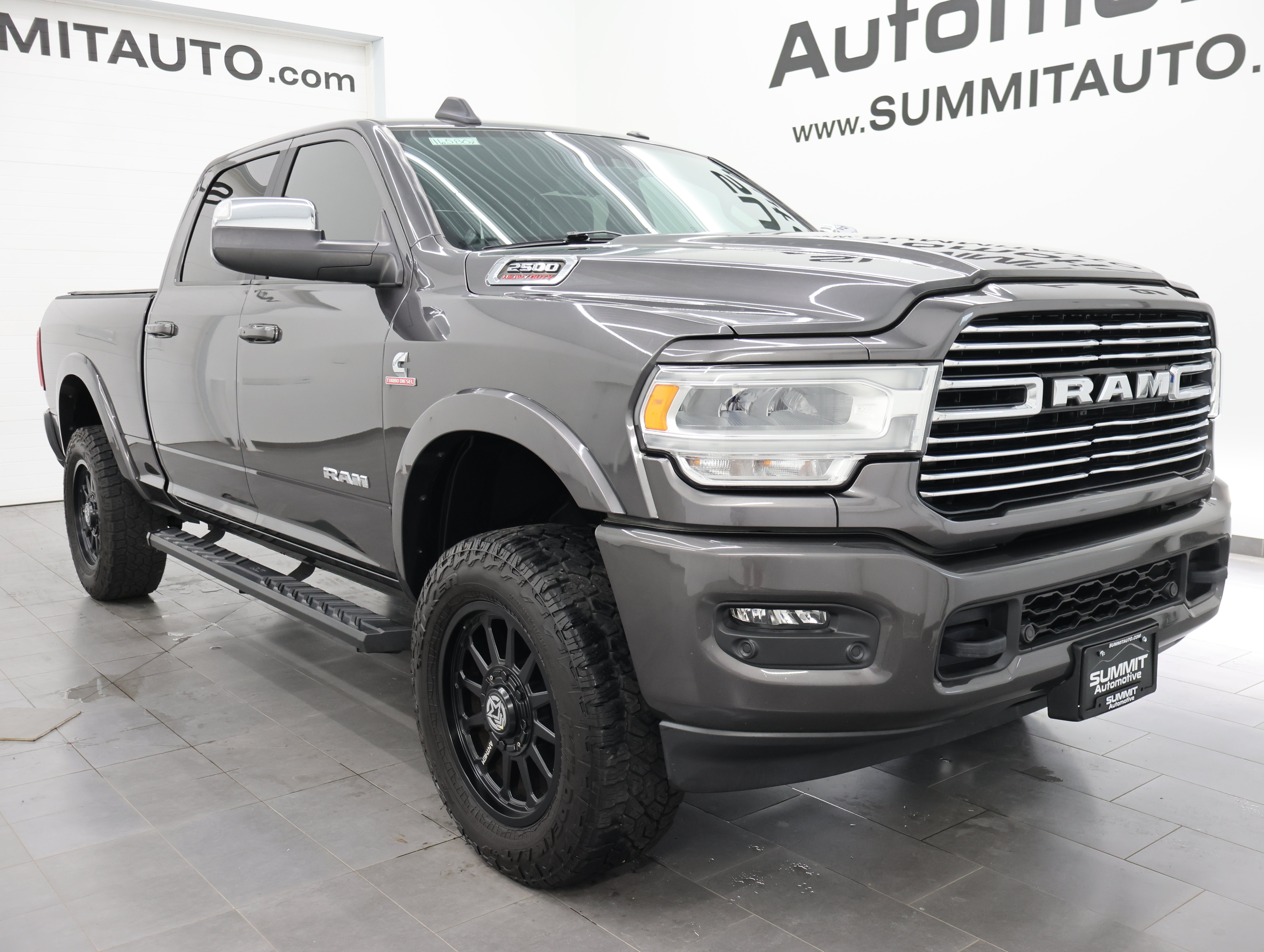 Used 2022 RAM 2500 Laramie AWD/4WD image 2