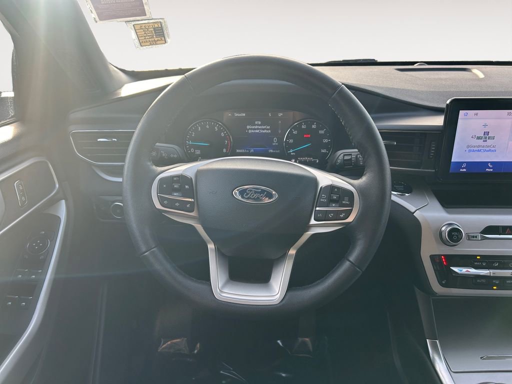 Used 2024 Ford Explorer XLT w/ Equipment Group 202A image 14